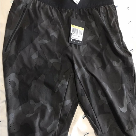 NWT Gray/Black Nike Joggers - Picture 4 of 7